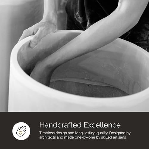 Mondo Round Indoor (Carbon Stone / 19.7 in diam. x 19.1 in)