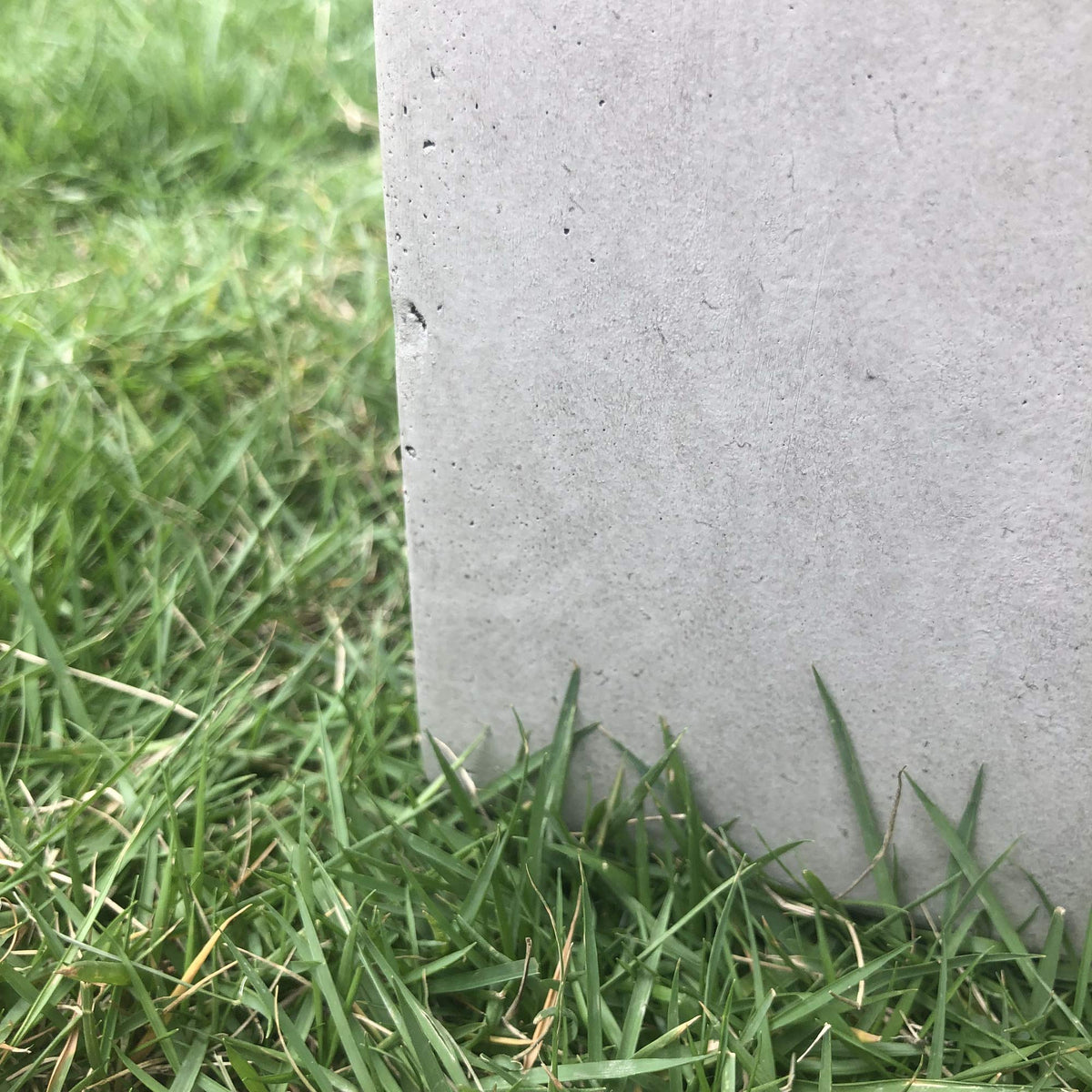 Weathered Concrete Planter 27.6" Tall All (Buff Concrete / 27.6" H)