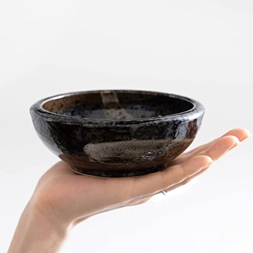 Minoyaki Series Small Round Glazed Ikebana Flower Vase (5.04 x 5.04 x 1.89 inches / Black With Brown White Brush)