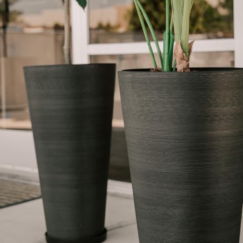 28 Inch Tall Round Tapered Planter (Black / 28" H)