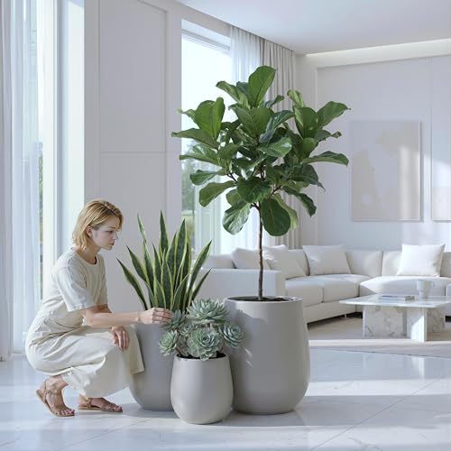 Signature Mount Wilson Modern Indoor Outdoor Fiberstone Tapered Planter (Light Gray / 15'' D x 16.7'' H)