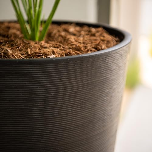 28 Inch Tall Round Tapered Planter (Black / 28" H)