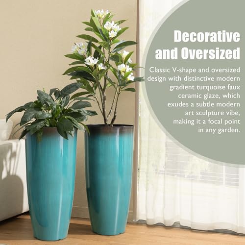 30" H Tall Outdoor Planter (30" H / Gradient Turquoise)