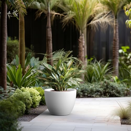 Accent Round Tapered White Concrete Planter 13" Tall (White / 17.3"w x 13"h)