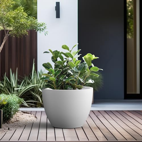 Accent Round Tapered White Concrete Planter 13" Tall (White / 17.3"w x 13"h)