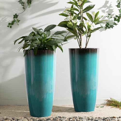 30" H Tall Outdoor Planter (30" H / Gradient Turquoise)