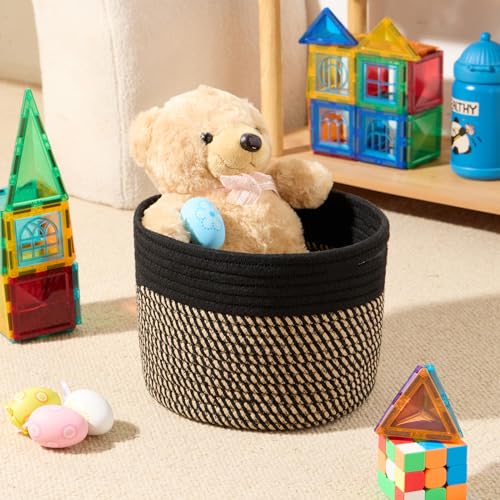Small Basket for Organizing (3 Count)