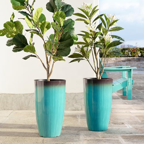 23.5" H Tall Outdoor Planter (23.5" H / Gradient Turquoise)