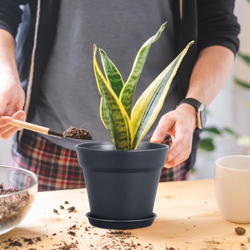 4 inch Small Plastic Nursery Pots (16 Count)