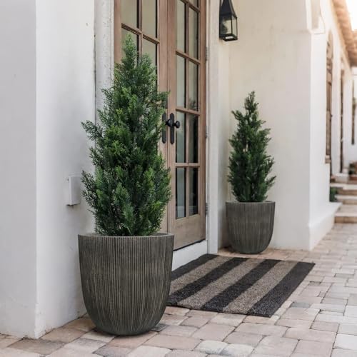 14.8" H Tapered Ribbed Large Plastic Planter with Drainage Hole & Plug (Vintage Black / 14.8in)