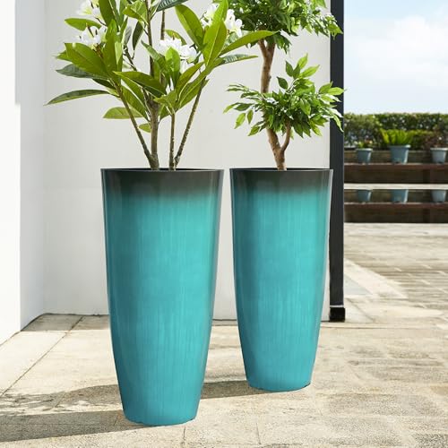 30" H Tall Outdoor Planter (30" H / Gradient Turquoise)