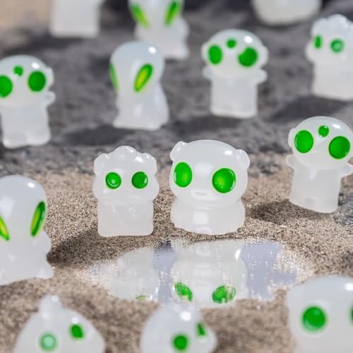 30 Pcs Glow in The Dark Alien Figurines (Alien-30p)