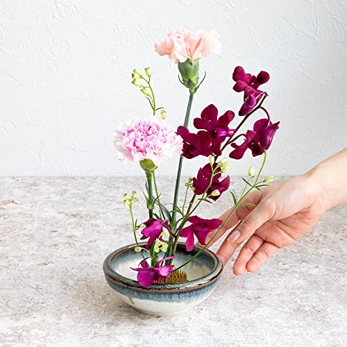 Minoyaki Series Small Round Glazed Ikebana Flower Vase (5.04 x 5.04 x 1.89 inches / White and Blue)