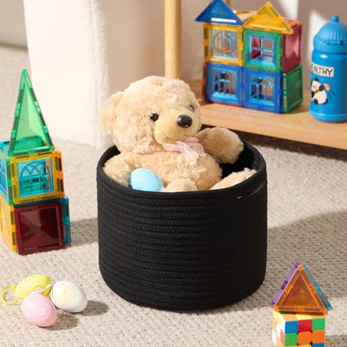 Small Basket for Organizing (3 Count)