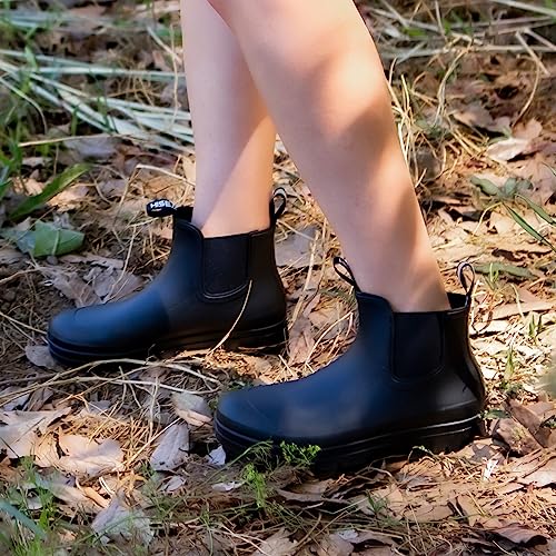 Women's Short Rain Boots Waterproof Ankle Chelsea Boots (9 / White)