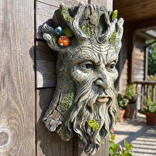 10" Whimsical Tree Face Sculpture (Brown 459)