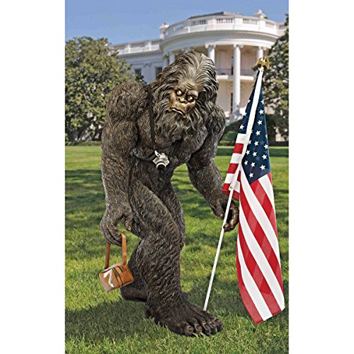 Yeti the Bigfoot Garden Statue (Abominable Snowman / Life Size)