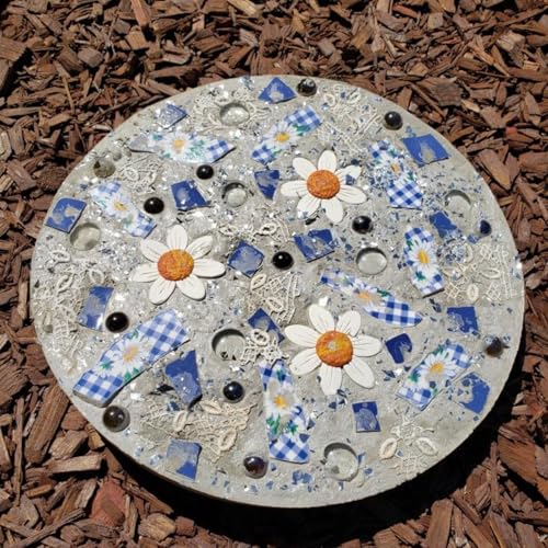 Stepping Stone Kit Includes 3 Size Cement Molds (mix)