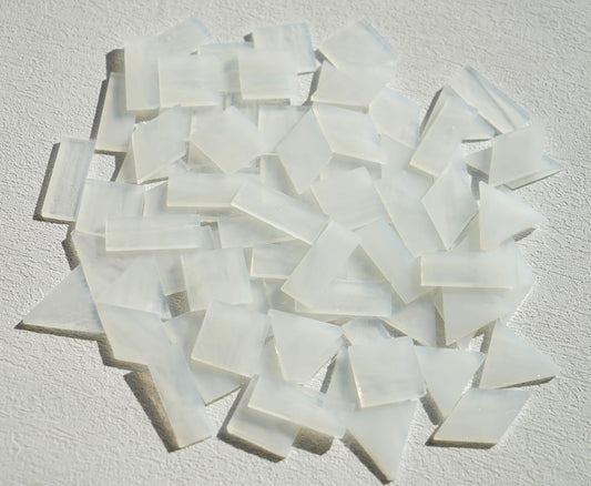 Large Textrued Transparent Glass Mosaic Tiles, 70pcs Stained Glass Pieces Bulk for Mosaic Art, 200g Pre-Cut Mosaic Glass Tiles Kit for Handmade Mosaic Crafts, Clear & White
