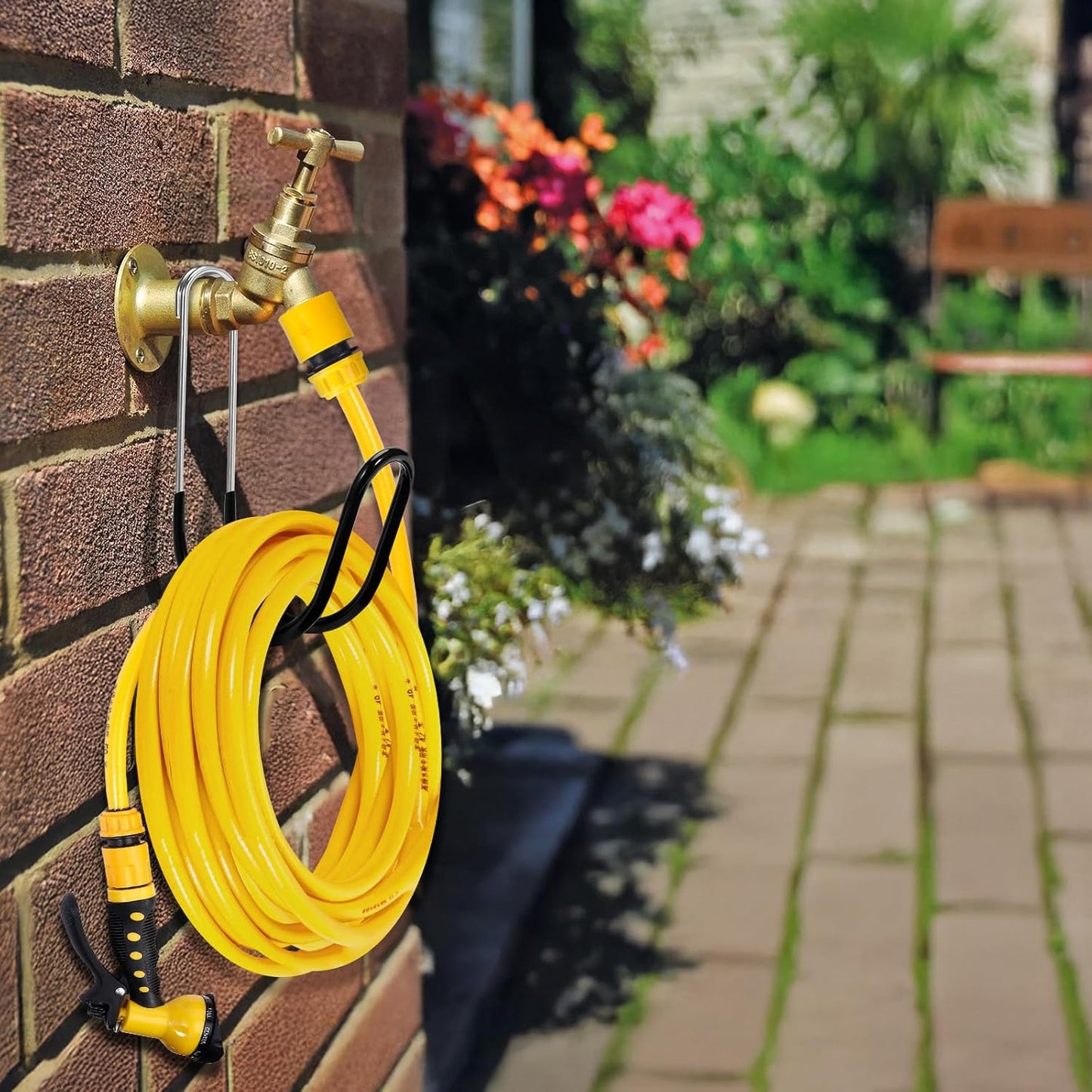 Garden Hose Holder Water Hose Hanger Wall Mounted,304Stainless Steel Solid Hose Hook Holds Up to 50Ft Garden Hose, Expandable Hose, Water Hose(Black Paint 1pcs)