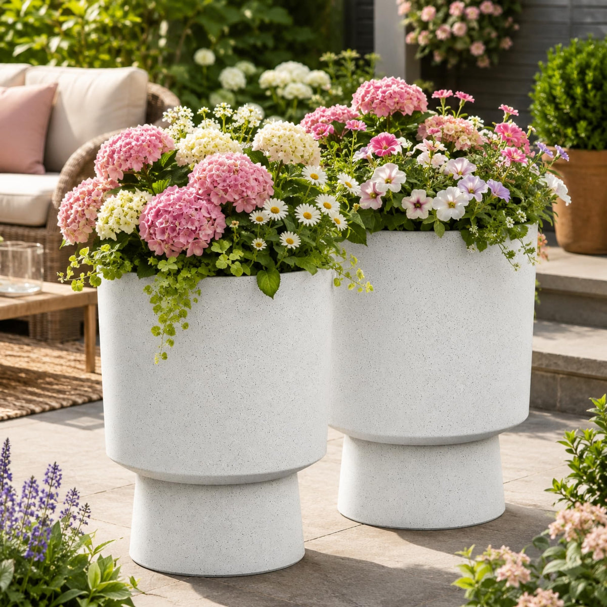 Autodaya 16.75" Urn (16.8"h-white Terrazzo)
