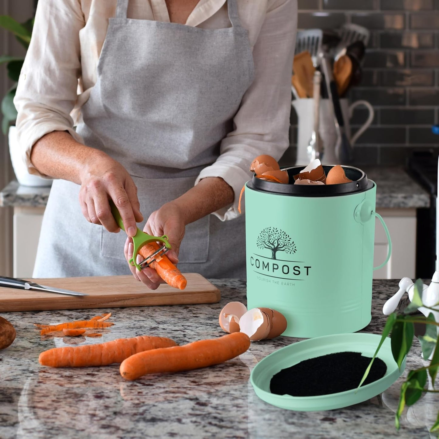 Perfnique Kitchen Compost Bin, 1.3 Gallon Countertop Compost Bin with Lid, Indoor Compost Bucket Includes Inner Bucket Liner and Carbon Filter, Small Compost Bin with Trash Bags (with Bags, Mint)