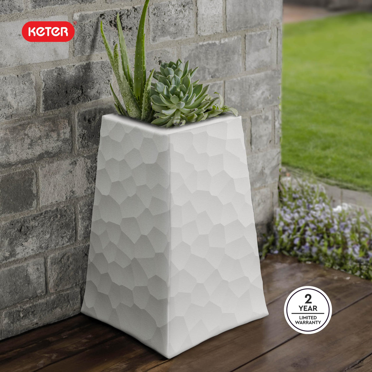 Stone Tapered Planter Set of 2 (Stone-Look / Cream)
