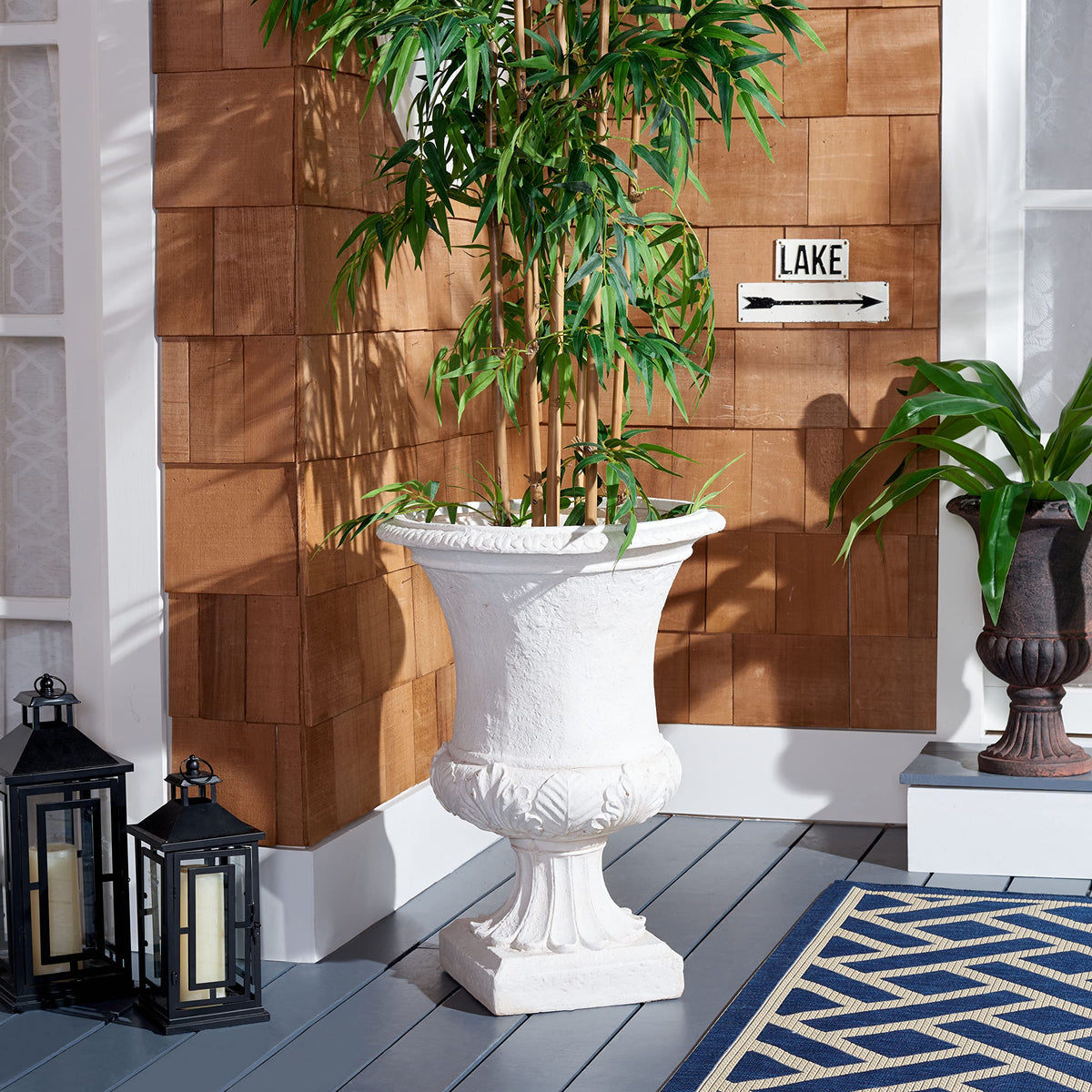 Outdoor Paven Urn Planter (Off White)