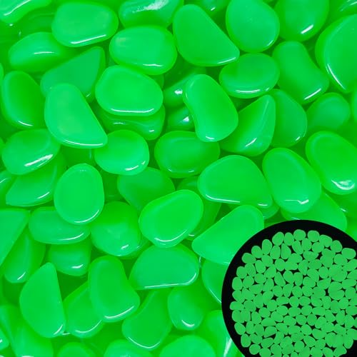 200PCS 1 1.2" Green Gardening Luminous Glow Stones Outdoor Decorations Luminous Stones Glow Stones Pebbles for Patio Landscaping Lawn Landscape Decor (200 Count)