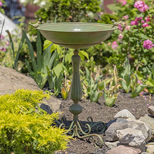 Pedestal Style Birdbath