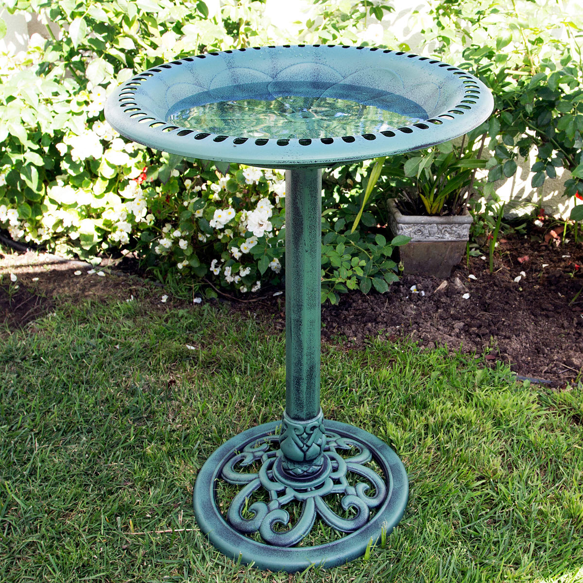TEC116 Outdoor Aged Green Pedestal Birdbath with Scrollwork