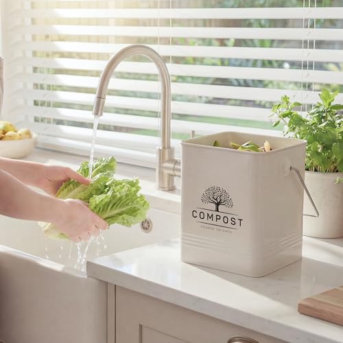 Kitchen Compost Bin